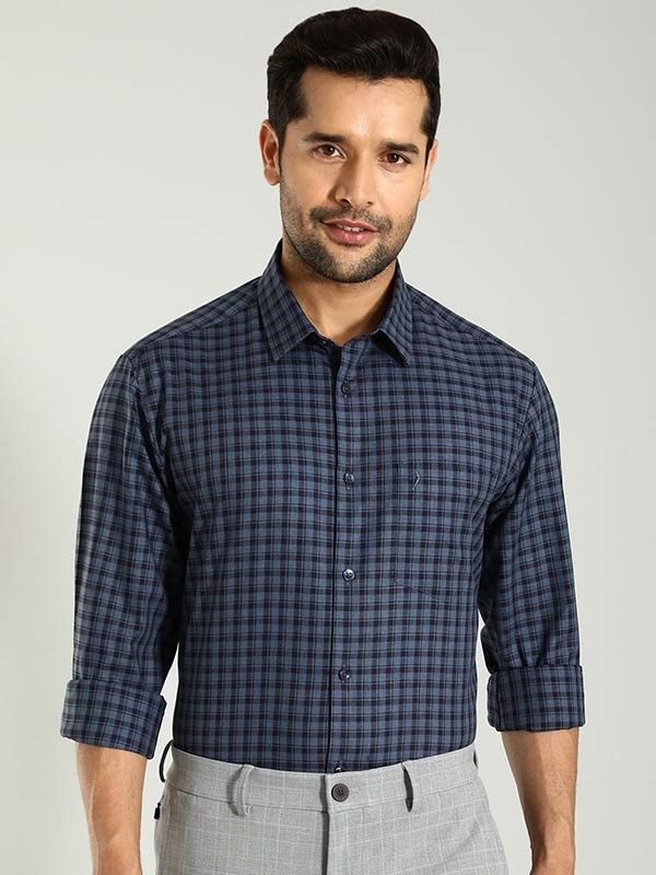 Indian Terrain Men's Regular Fit Full Sleeve Checkered Navy Shirt